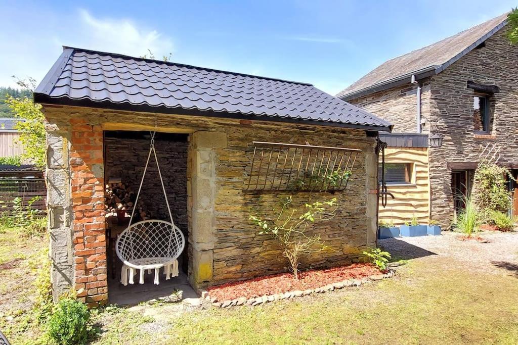 L'Ardoisiere: Jolie Maison Ardennaise. Alle Exterior foto